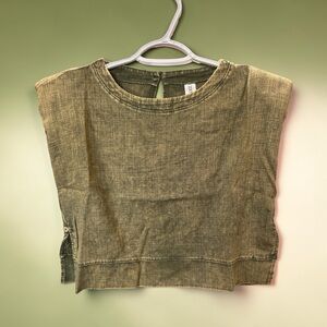 Zenana Outfitters Linen Blend Olive Crop Top